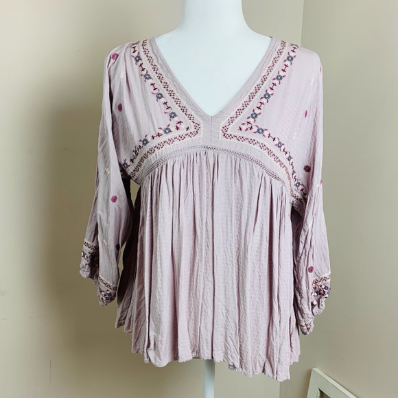 Knox Rose Tops - Knox Rose Embroidered Floral V Neck Top Small